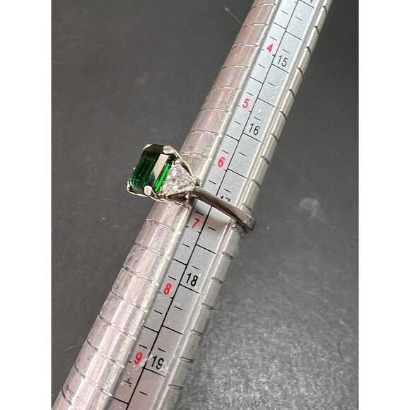 Vintage Helen Andrews synthetic emerald and CZ sterling silver ring size 7 - Picture 15 of 16